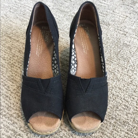 Tom’s Wedge Canvas Peep Toe Sandals - Picture 1 of 7